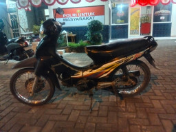Motor Petani di Gresik Dicuri Saat Panen Kangkung, Pelaku Dikejar hingga Waduk Gadel