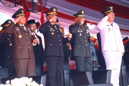 HUT ke-81 RI di Gresik, Kapolres Ajak Generasi Muda Lanjutkan Semangat Perjuangan Pahlawan