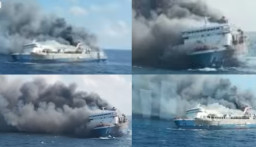 Empat Kapal Datangi Lokasi Kebakaran KM Mutiara Sentosa 2, Penumpang Dievakuasi di Laut