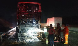 Gunung Harta Terbakar di Tol Nganjuk, Begini Nasib 30 Penumpangnya