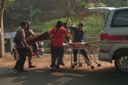Tarik Joran Pancing Kena Aliran Listrik,  Pemancing Tulungagung Meregang Nyawa