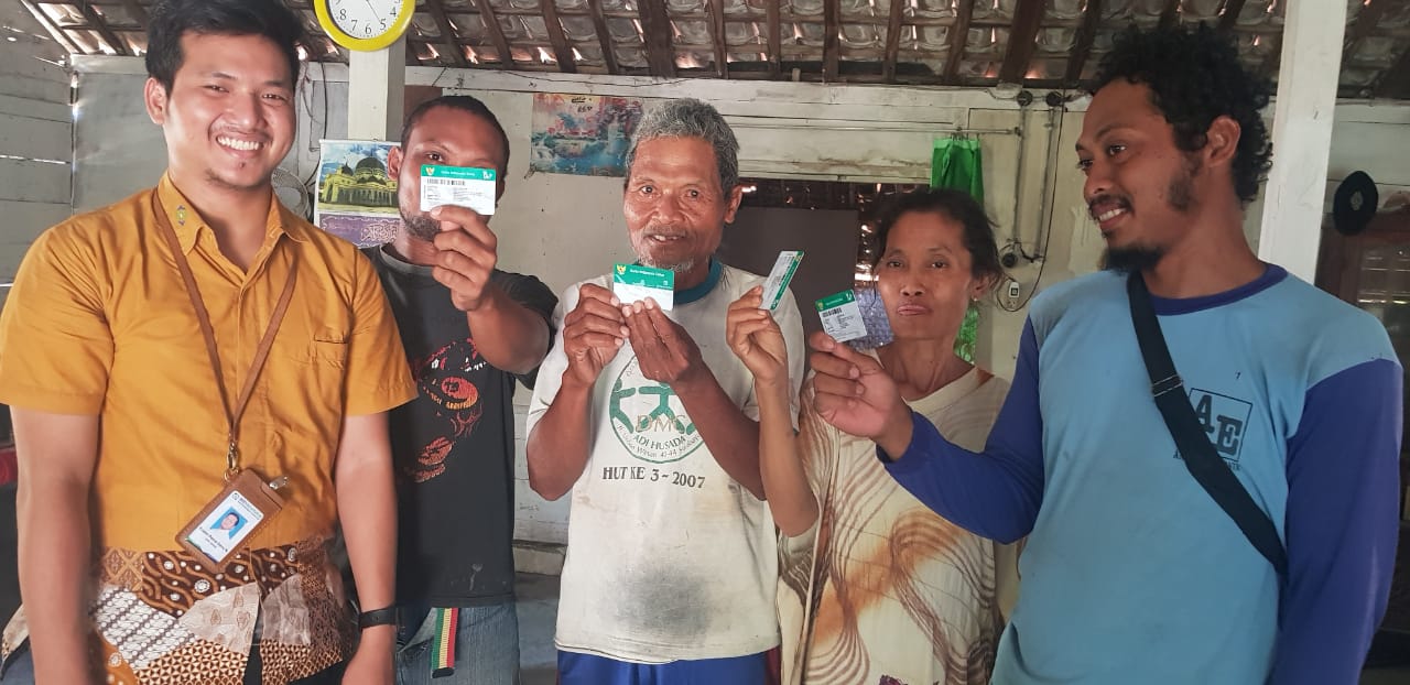 Kartu BPJS Kesehatan Warga Miskin di Gresik dan Lamongan Dibagikan