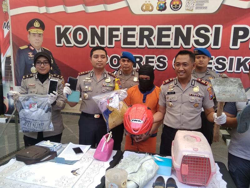 Setelah Mencekik Leher dan Ambil Perhiasan, Tersangka Lepas CD Korban