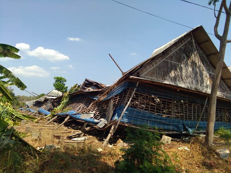 Hujan Disertai Angin Kencang Robohkan Empat Kandang Ayam