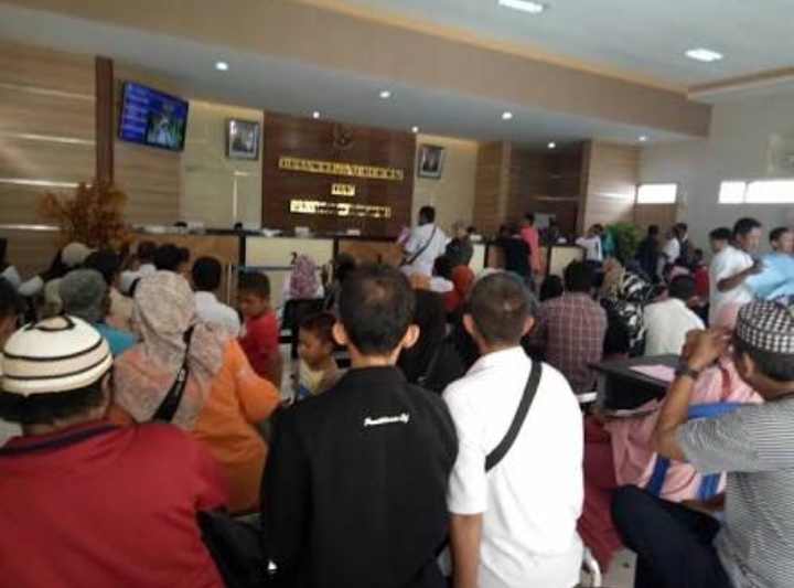 Blangko Terbatas, Pelayanan E-KTP di Lamongan Dikeluhkan