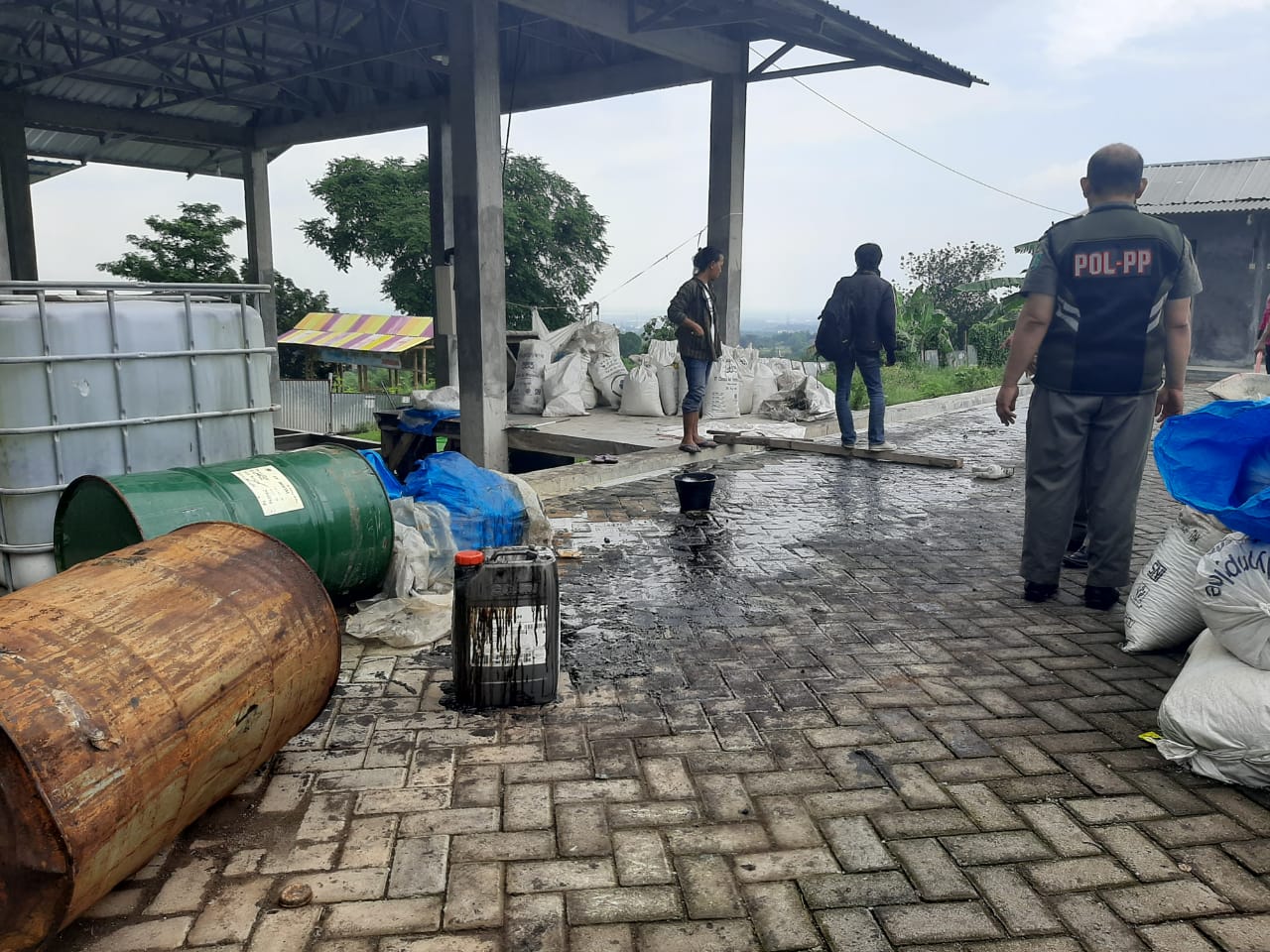Pabrik Pengolahan Plastik Ternyata Tak Berizin, Satpol PP Ancam Tutup Paksa