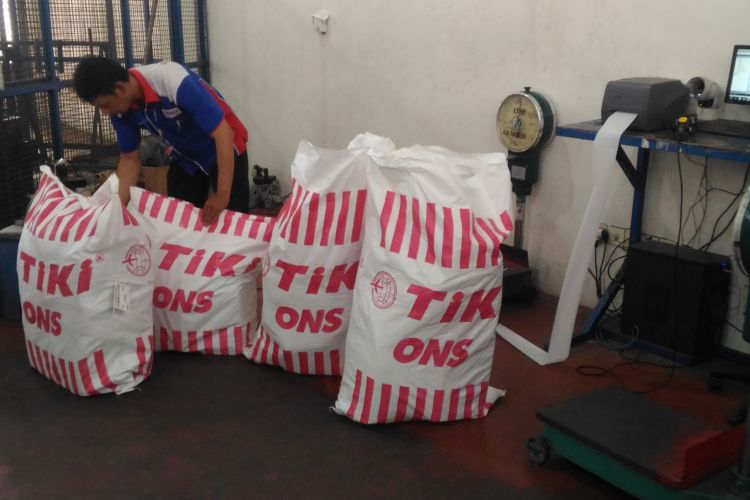 TIKI Pastikan Kebersihan dan Keamanan Kiriman Logistik