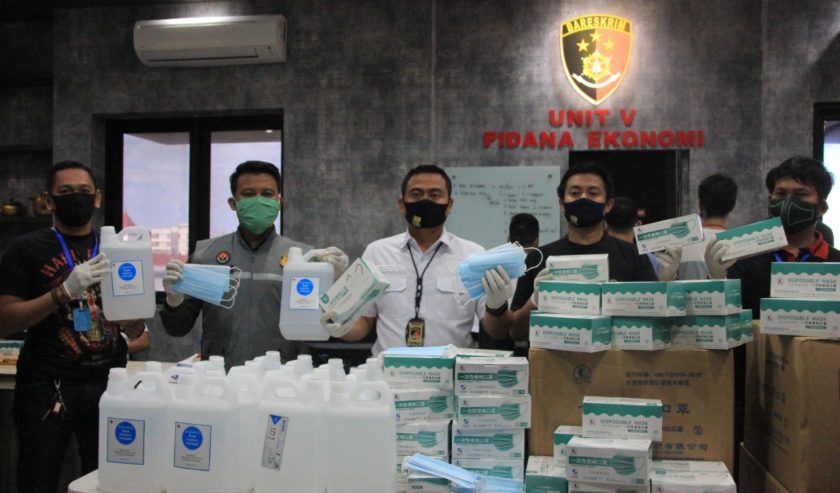 Polisi Bekuk Pengedar Masker Ilegal dan Produsen Handsanitizer  Bodong