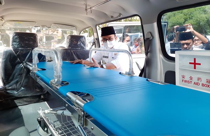 Bupati Launching Pamekasan Care Center dan Mobil Sigap