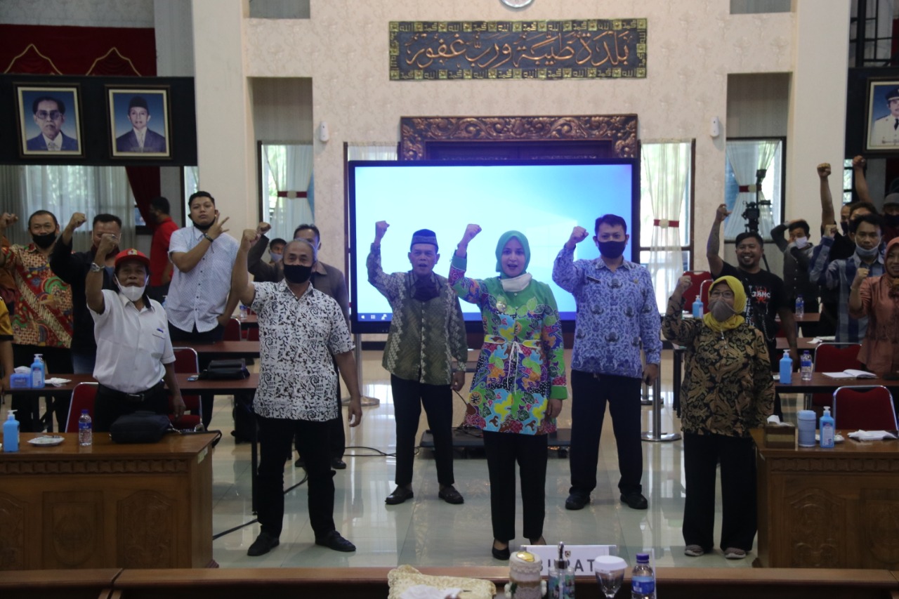 Pekerja Seni di Kabupaten Jember Dapat Bantuan