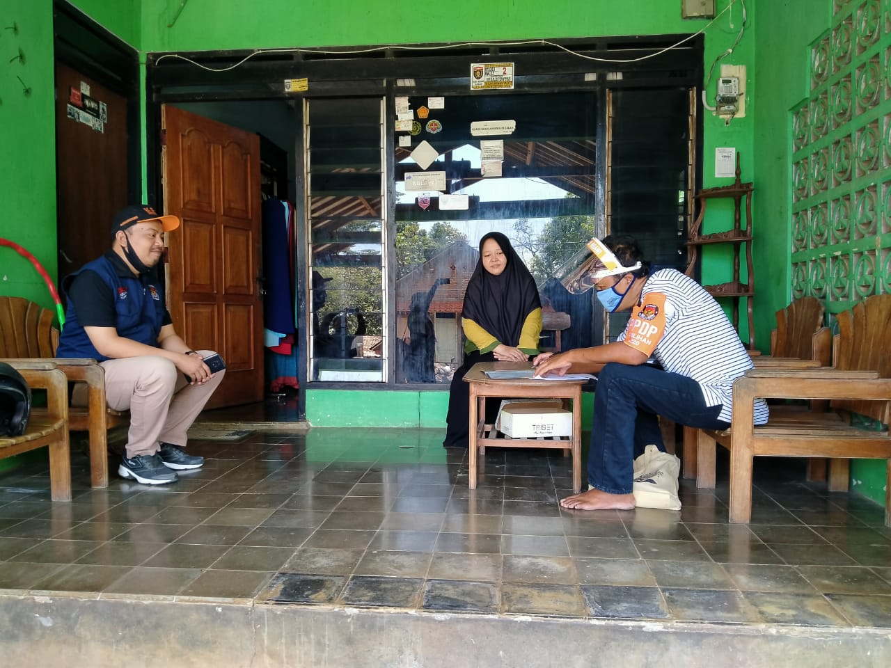 Gara-Gara Stiker, Coklit di Ngawi dan Blitar Dinilai Bermasalah