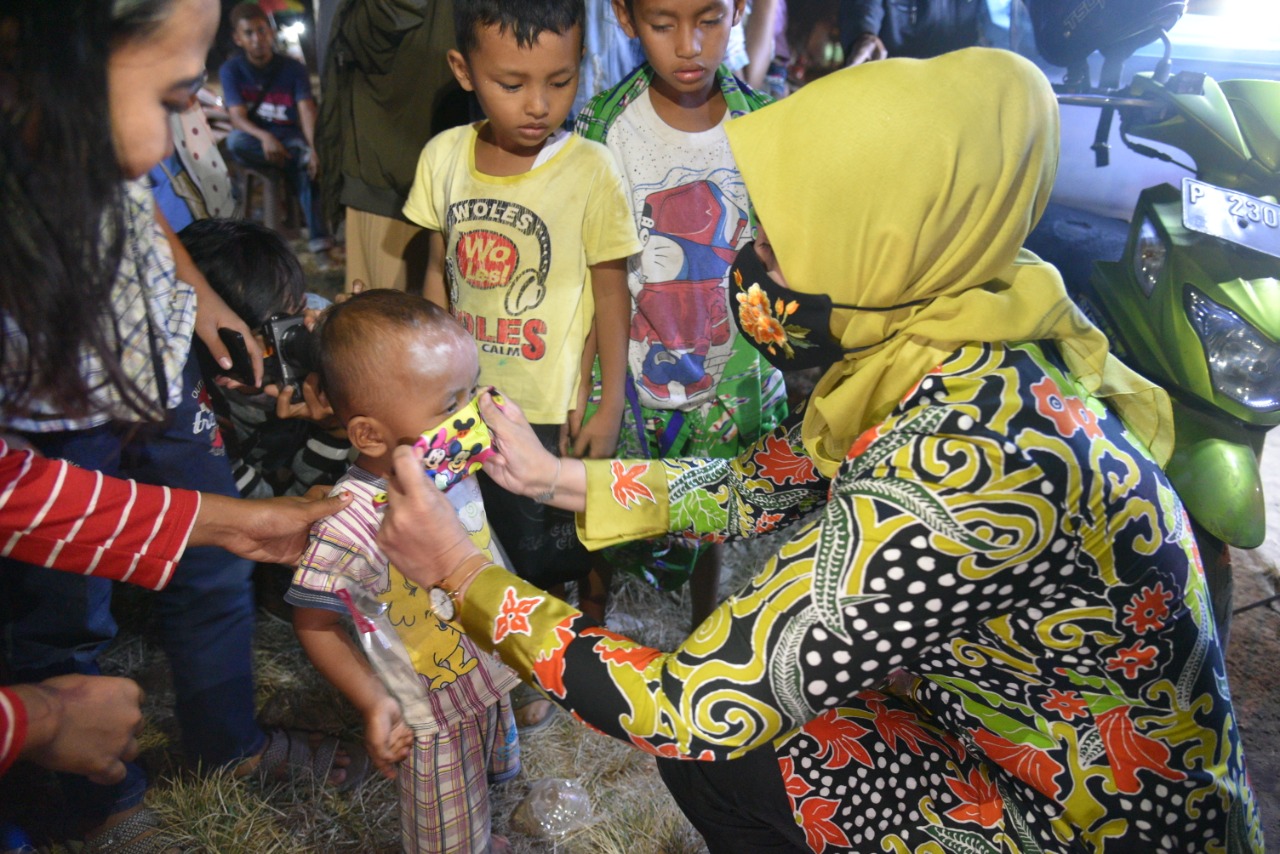 Bupati Faida Terus Kampanyekan Penggunaan Masker