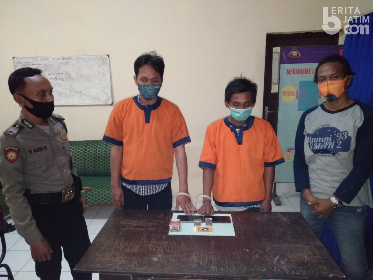 Erik dan Temannya Jual Ganja Kepada Pembeli Yang Ternyata