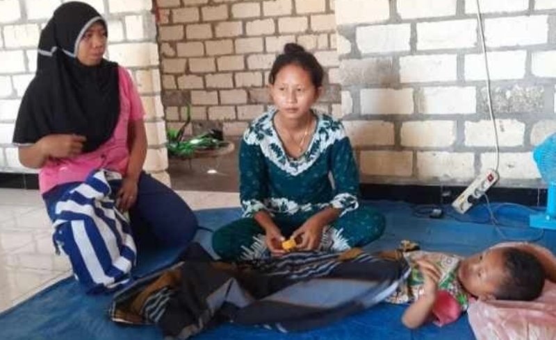 HHiiiiii ... !!!    Genderuwo Tuban Sunat Titit Bocah TK di Ruang Tamu