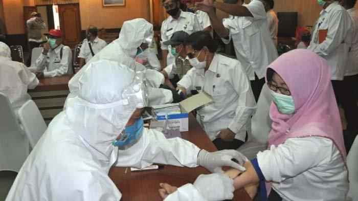 Pagi Ini, 500 Pejabat Pemkab Gresik Ikuti Rapid Tes Usai Libur Panjang