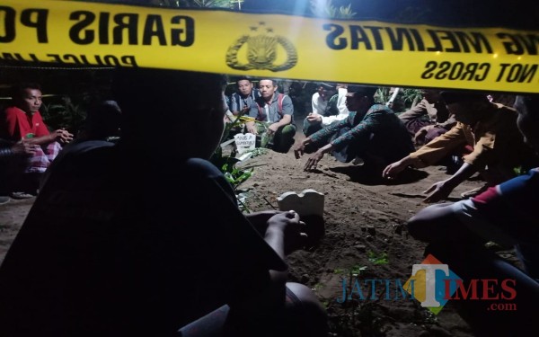 Pencuri Kain Kafan Perempuan Muda di Jombang Gali Kuburan Gunakan Piring Seng