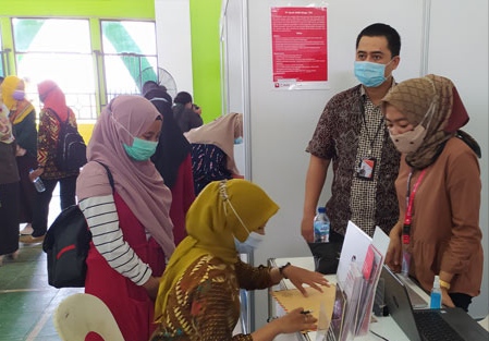 Job Market Fair Usaha Mengatasi Gelombang PHK di Lamongan