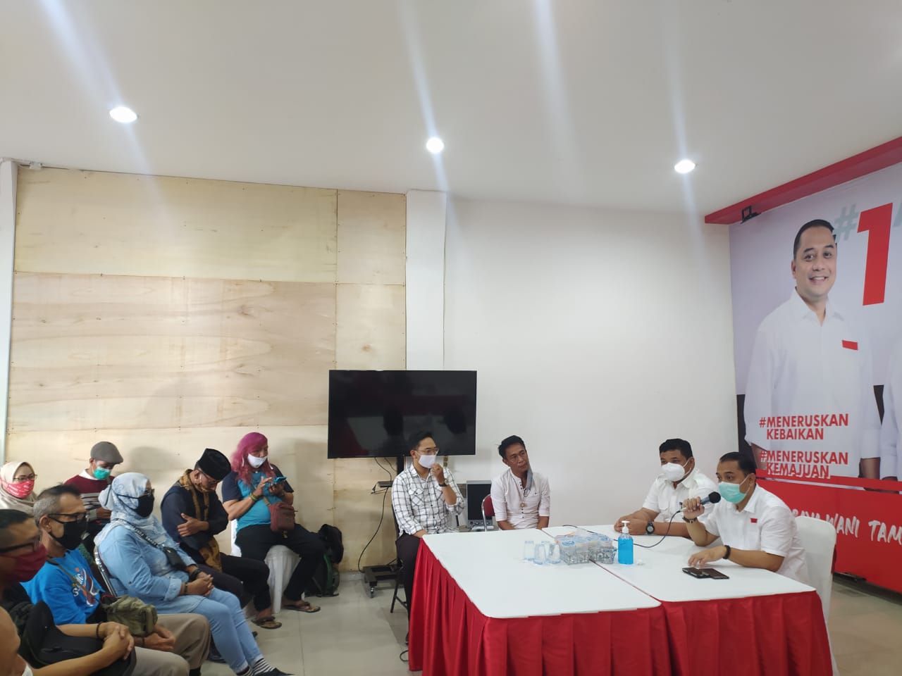 Temui Pemain Srimulat, Eri Janjikan Pertunjukan Seni Budaya Surabaya Lebih Sering