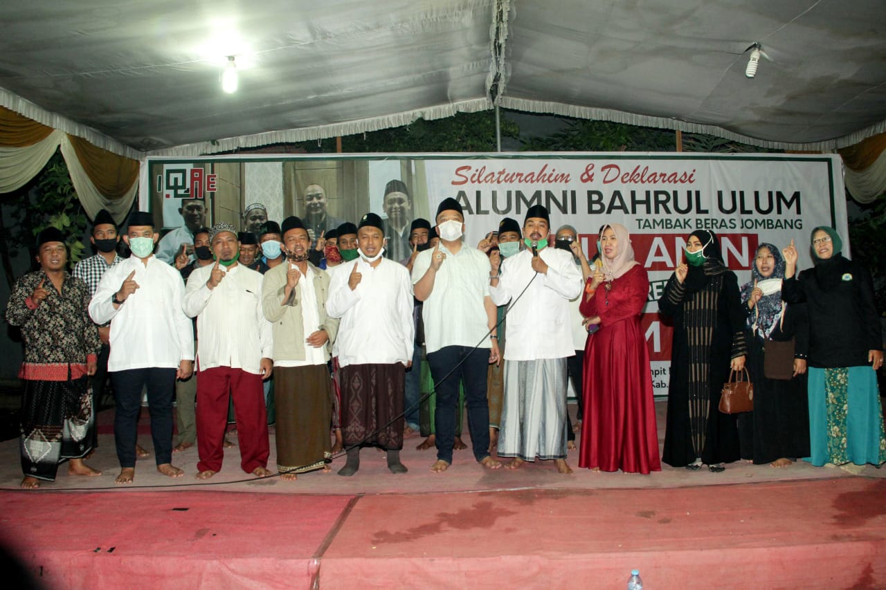 Alumni Ponpes Bahrul Ulum Jombang Titip QA Jalankan Amanah Masyarakat Gresik Dengan Jujur