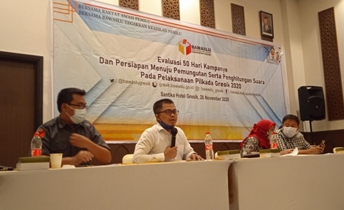 Bawaslu Gresik Pastikan Bagi-bagi Amplop di Sidayu Bukan Pelanggaran, Sebab Isinya Undangan