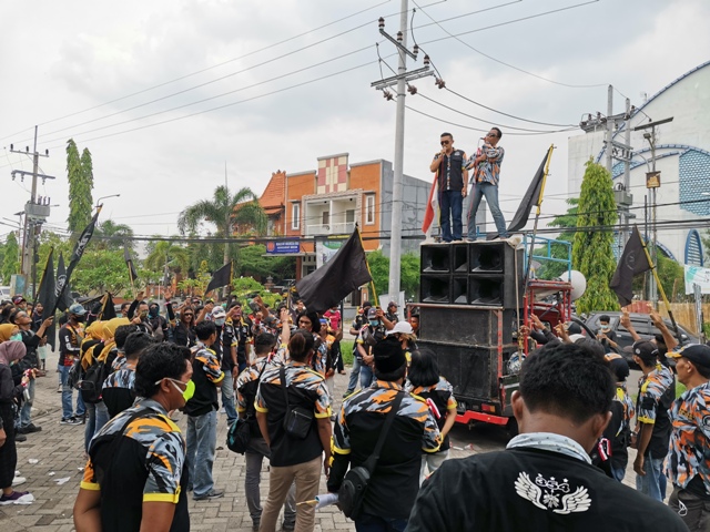 Tanah Nenek Sriamah Diserobot, Eh Malah Digugat Pengembang