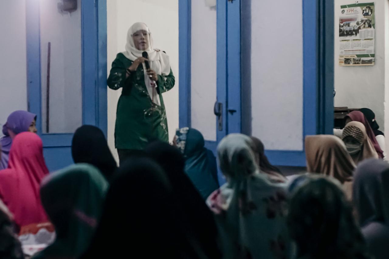 Jamaah Pengajian At Taubah Minta Kelana Aprilianto-Dwi Astutik Perjuangkan Hak Kaum Perempuan