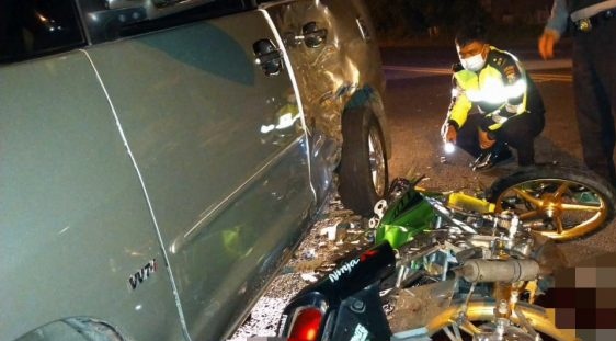 Tabrak Innova Belok Mendadak, Pengendara Ninja di Tulungagung Tewas