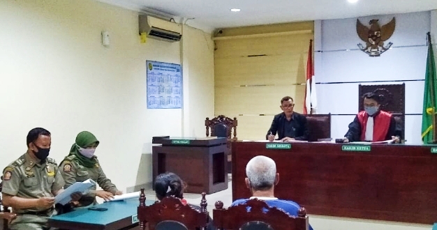 Divonis Denda Rp 2 Juta, Dua Germo Lokalisasi Tretes Ini Tepok Jidat