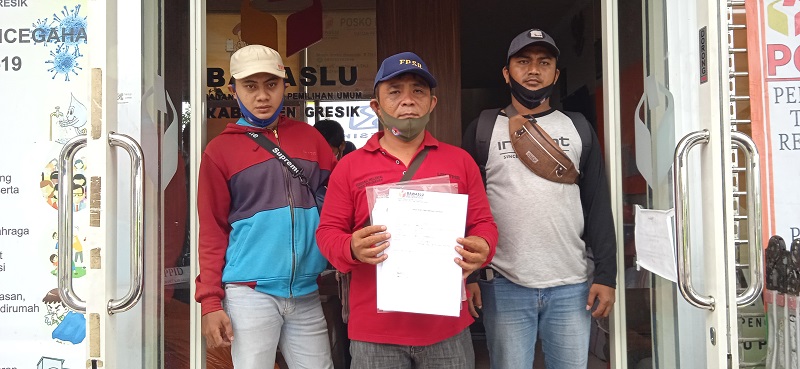 Sebar Hoax dan Kampanye Hitam, Relawan BAGUS Laporkan Akun FB Diduga Pendukung Paslon Ke Polres dan Bawaslu Gresik