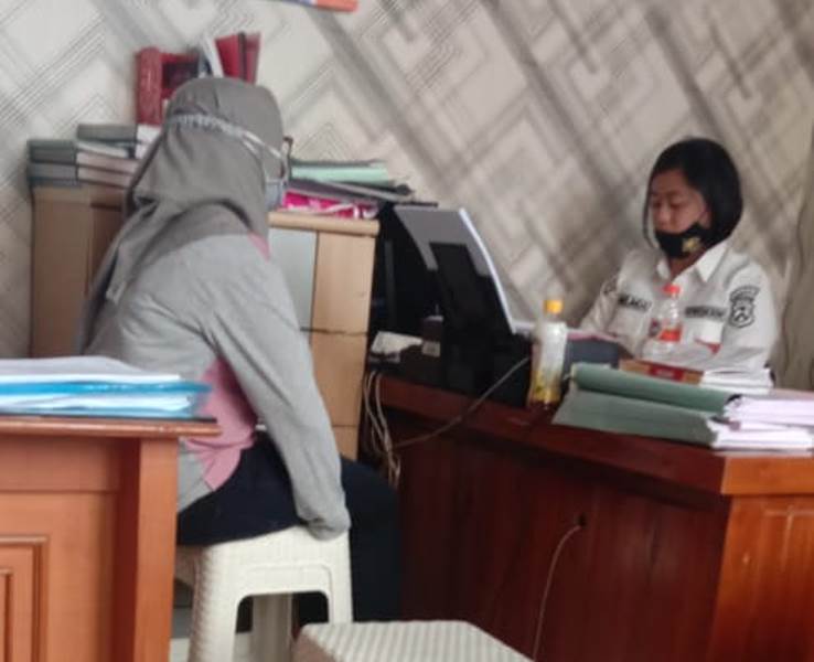 Pak Kades Ajak Pembantunya Untuk Indehoi di Vila Batu, Suami Lapor Polisi, Warganya Unjukrasa