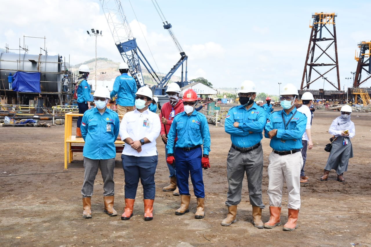 PGN SAKA Load Out Top Side Platform Lapangan Sidayu