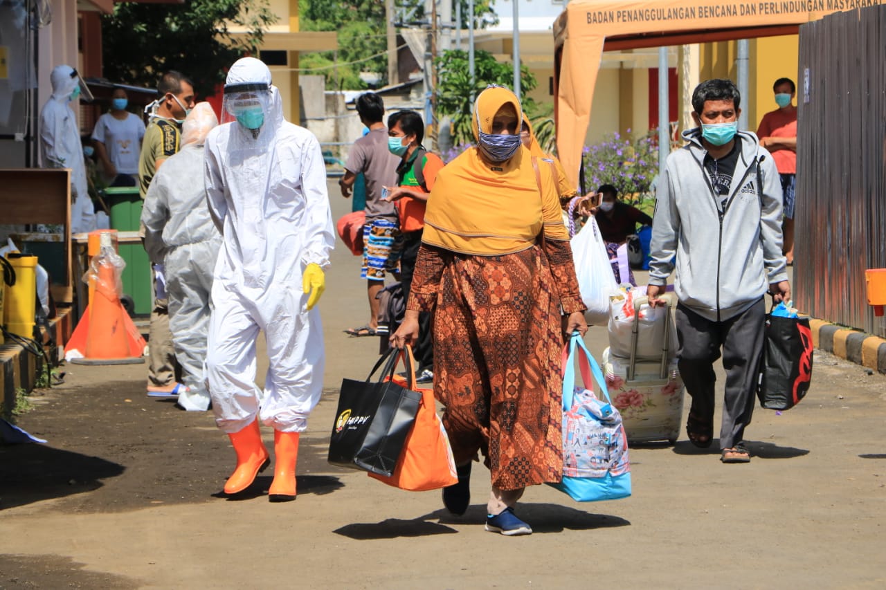 Waspada.... Rumah Sakit Rujukan Covid-19 di Surabaya Hampir Penuh