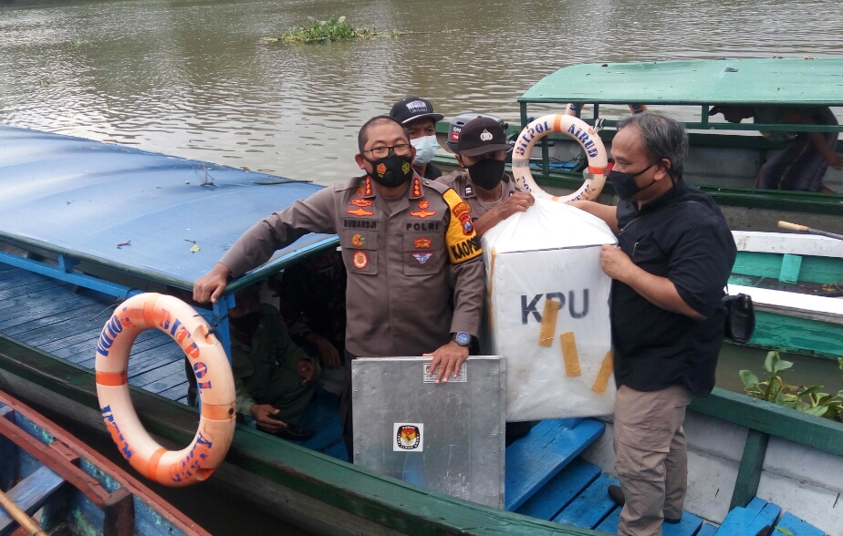 Naik Trail dan Berperahu, Kapolresta Sidoarjo Cek Kesiapan Pilkada di Tiga Daerah Terpencil