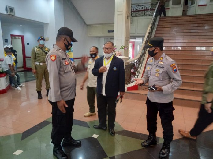Ini alasan KLB Askab PSSI Malang "Dibubarkan" Satpol PP
