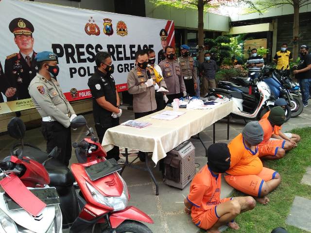 Setelah Gasak Enam Motor, Komplotan Curanmor ini Dipaksa Istirahat di Polres Gresik
