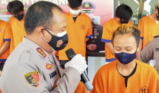 Jualan Janda Lewat Medsos Tarifnya Rp 600 Ribu, Mucikari Ini Kena Getahnya