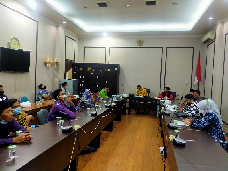 Masa Jabatan Tiga Perangkat di Desa Cengrong Pasrepan Dituding Expired, Setelah Dicek Hasilnya Beda