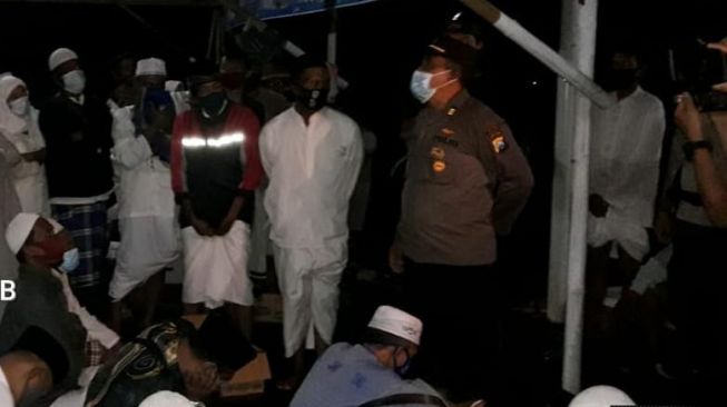 Ritual Penggandaan Uang di Kuburan Jember Dibubarkan Polisi, Daftar Rp 120 Ribu Dapat Rp 1 Miliar