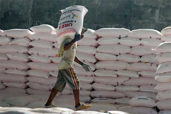 Kementan Tambah Alokasi Pupuk Subsidi, Petrokimia Gresik Siapkan Laksanakan Tugas