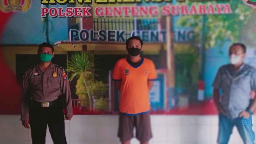 Cinta Ditolak, Firman Bacok Kepalanya Mantan Pacarnya