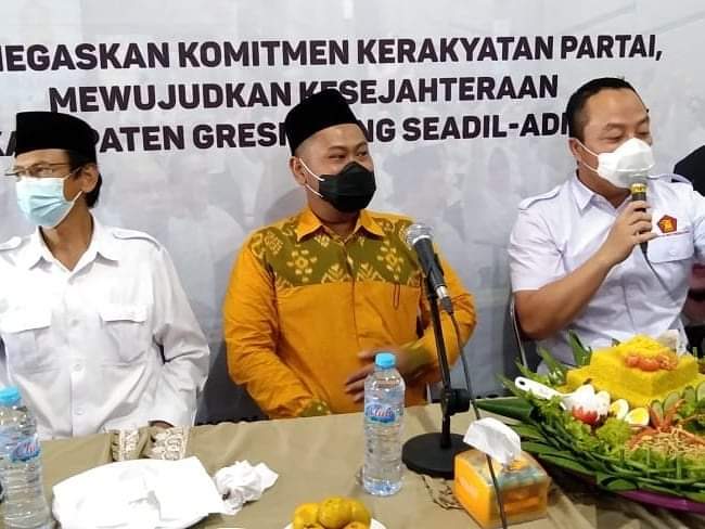 Tasyakuran HUT Gerindra Ke-13, Dokter Alif dan Gus Yani Ngobrol Gayeng Bahas Kemajuan Gresik