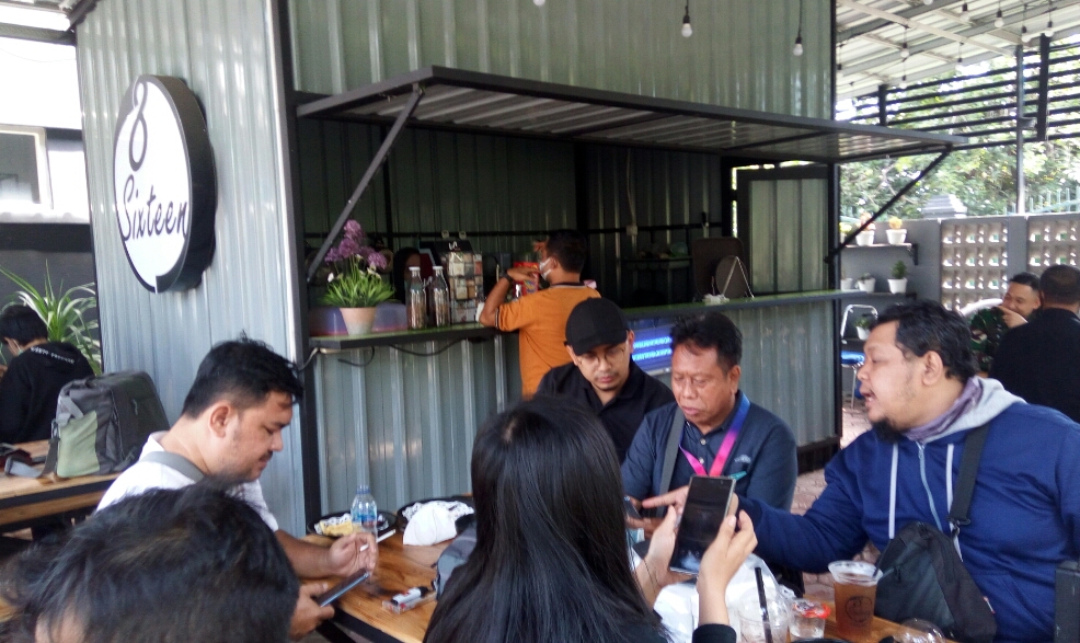 Kafe 0816 Sidoarjo, Berdayakan Warga Terdampak Pandemi