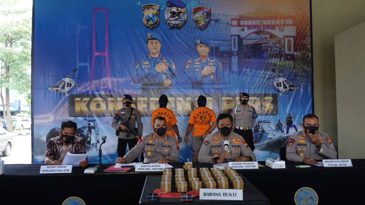 3.000 Bom Ikan Diamankan Bersama Dua Perakitnya di Situbondo