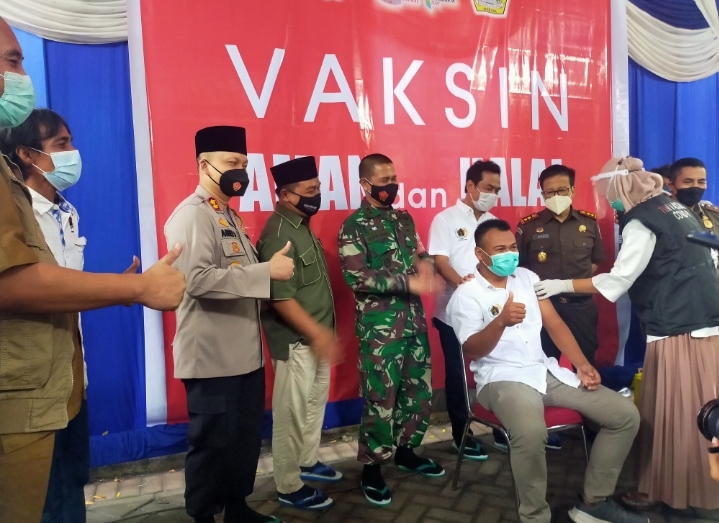 Pemerintah Rencanakan Suntik Vaksin Covid 5.000 Jurnalis Akhir Februari