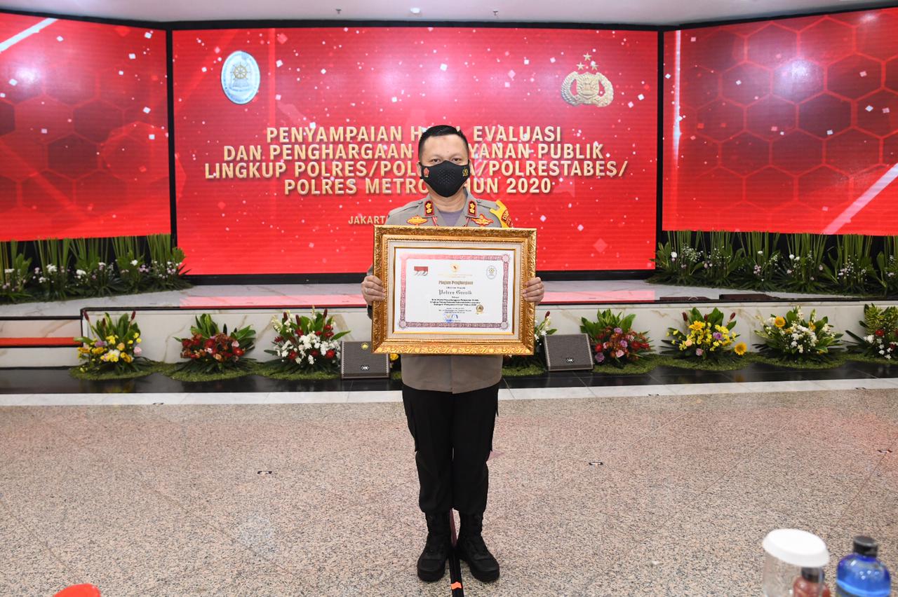 Polres Gresik Raih Penghargaan Pelayanan Prima (A) dari Kementerian PAN-RB