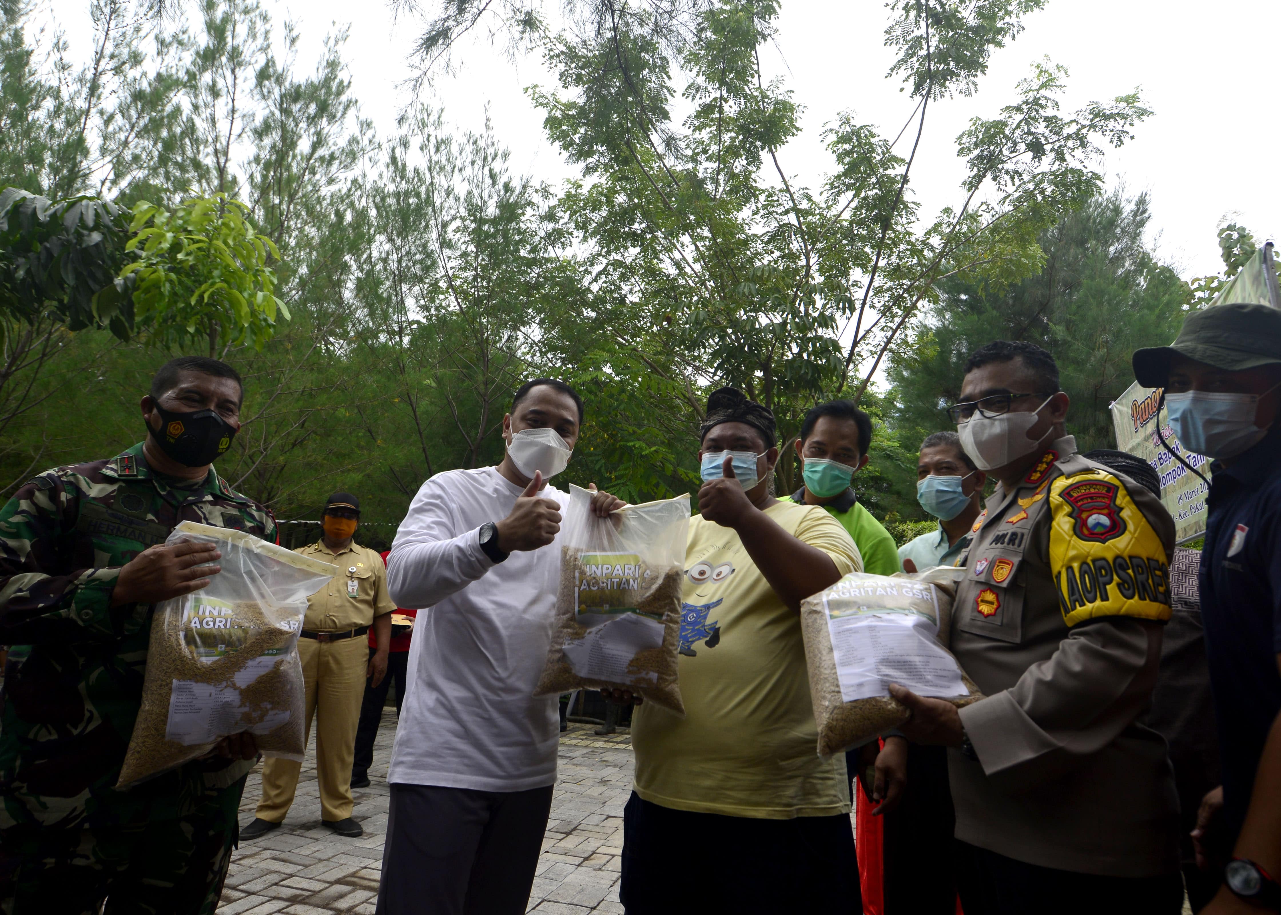 Wali Kota Eri Cahyadi Panen Raya 2 Hektar Padi Bersama Petani Pakal