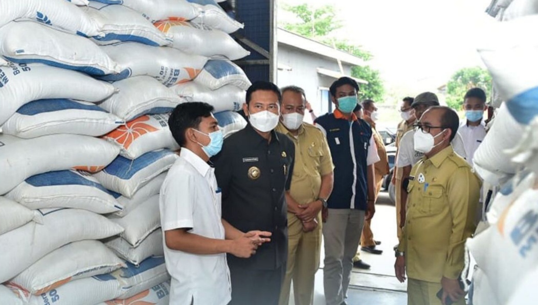 Antisipasi Anjloknya Harga Saat Panen Raya, Begini Cara Bupati Lamongan Yuhronur