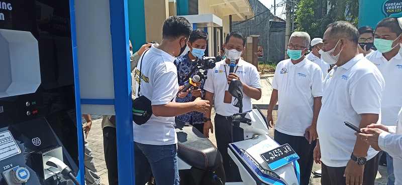 Kabupaten Ponorogo Sediakan 2 Stasiun Pengisian Kendaraan Listrik