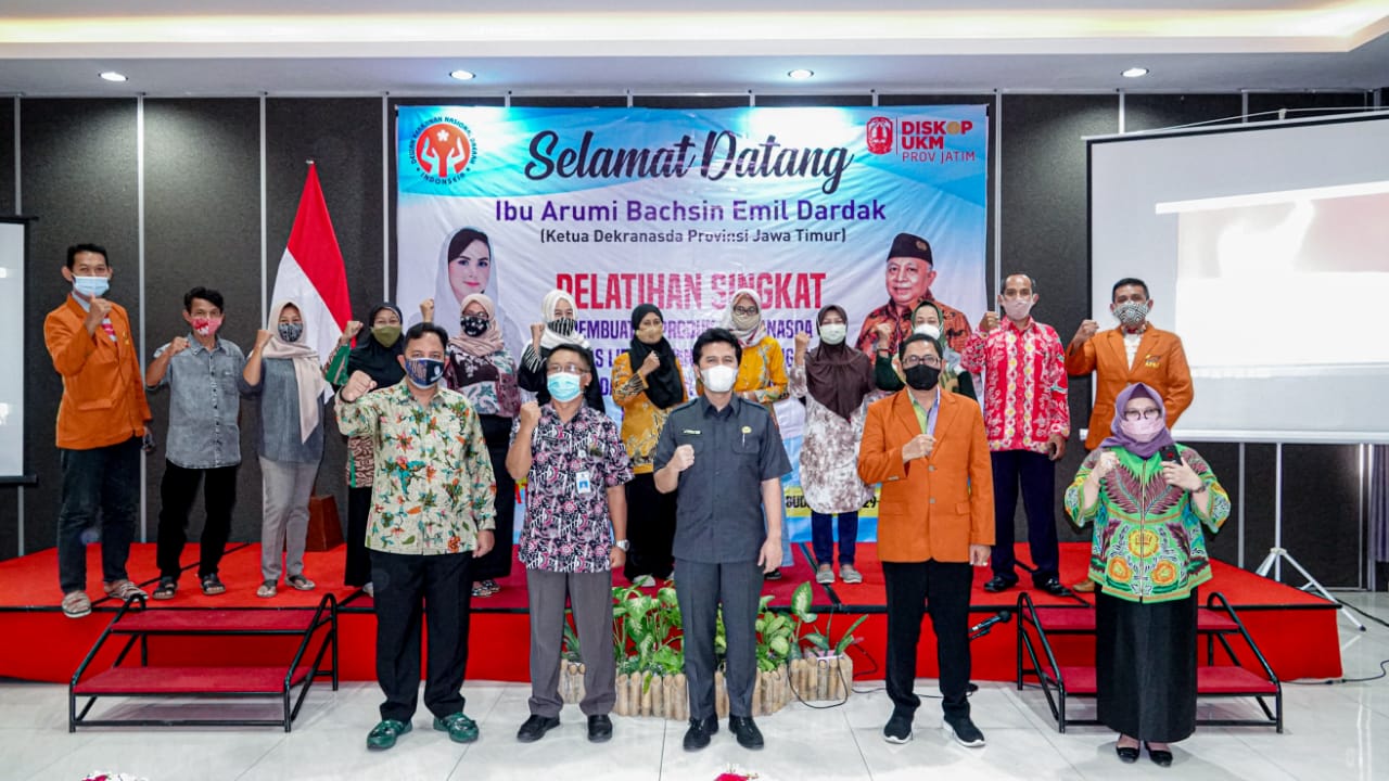 Emil Ajak Pengrajin Batik Wujudkan Industri Hijau