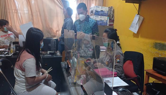 Doyan Ngutil Handphone, Perempuan Ini Kena Batunya Saat Beraksi di Salon